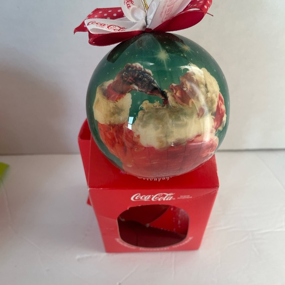 1994 Enesco coca-Cola Handmade Decoupage Ornament - Picture 3 of 4